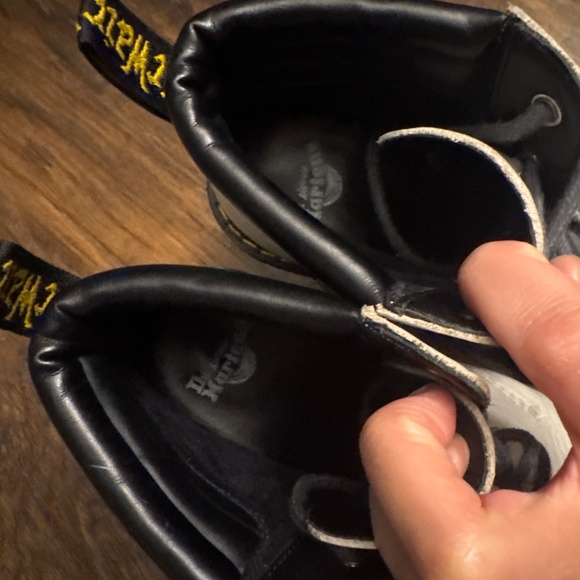 Dr Martens - Picture 6 of 7